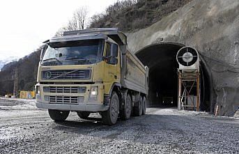 Yeni Zigana Tüneli'nin yarısı tamamlandı