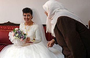 Zihinsel engelli Zeynep'in gelinlik hayali gerçekleşti