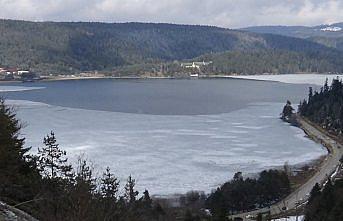 Abant doğal güzelliğiyle büyülüyor