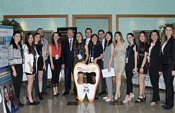 Dünyanın dört bir yanından diş hekimliği öğrencileri Yeditepe'de buluştu
