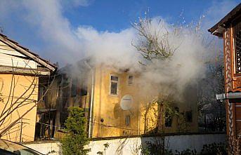 Felçli adam sobadan çıkan yangında öldü
