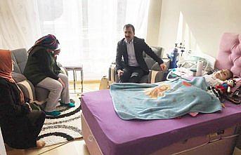 Kaymakam Koşal'dan engelli çocuğa ziyaret