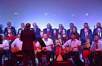 Meslek gruplarının oluşturduğu koro konser verdi