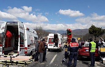 Mudurnu'da trafik kazası: 3 yaralı