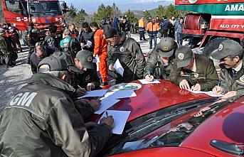 Ormancılar yangınla mücadeleye hazır