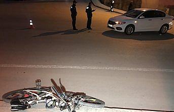 Otomobilin çarptığı bisikletli çocuk yaralandı