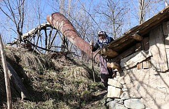 Su değirmeni zamana direniyor