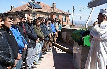 Trafik kazasında ağır yaralanan çocuk hayatını kaybetti