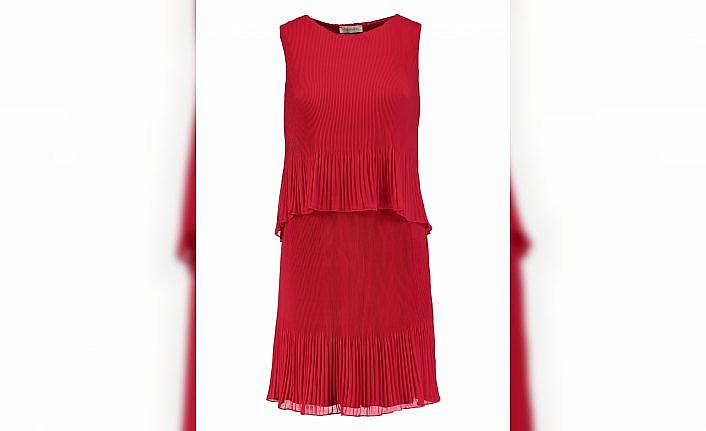 Agenda'nın yeni sezon koleksiyonu bahar havasını gardıroplara taşıyor