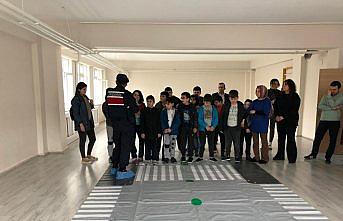 Bafra'da çocuklara uygulamalı trafik eğitimi