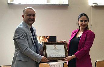 Başkan Emür mazbatasını aldı