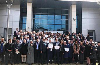 Belediye başkanları ve meclis üyeleri mazbatalarını aldı