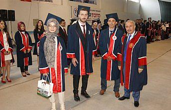 Gümüşhacıköy Meslek Yüksekokulunda mezuniyet töreni