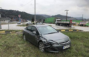Karabük'te trafik kazaları: 1 ölü, 4 yaralı