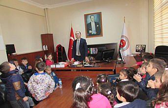 Kavak'ta anaokulu öğrencilerinden adliyeye ziyaret