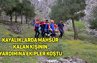 Kayalıklarda mahsur kalan kişinin yardımına ekipler koştu