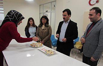 Kaymakam Koşal'dan pasta yapımı kursuna ziyaret