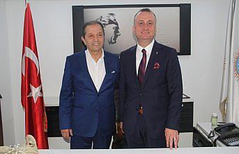 Sinop Belediye Başkanı Ayhan mazbatasını aldı