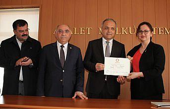 Suluova Belediye Başkanı Üçok, mazbatasını aldı