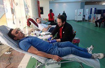 Türk Telekom çalışanlarından Kızılay’a destek