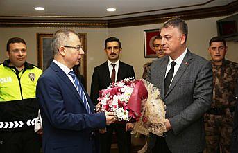 Vali Doruk, Polis Haftası'nı kutladı