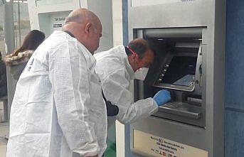 Vatandaşın dikkati ATM'deki düzeneği ortaya çıkardı