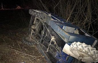 Yığılca'da tarım aracı devrildi: 1 yaralı