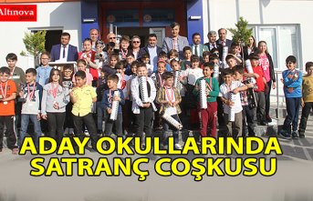 ADAY OKULLARINDA SATRANÇ COŞKUSU