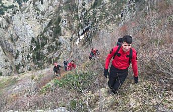 Arama çalışmalarına katılan 2 askerin şehit düşmesi