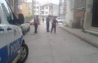 Binanın 3'üncü katından düşen çocuk ağır yaralandı