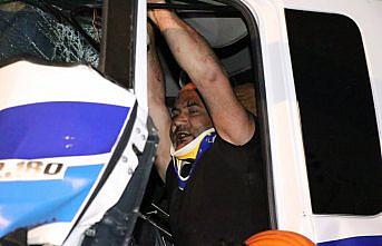 Bolu'da kamyonlar çarpıştı: 1 yaralı