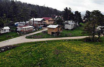 Bolu'nun yaylalarında iki mevsim bir arada yaşanıyor