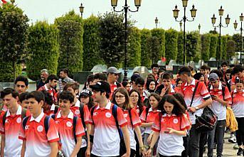 Dağcılar Ata'nın yolunda