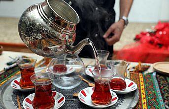 En iyi çayı demlemek ve sunmak için yarıştılar