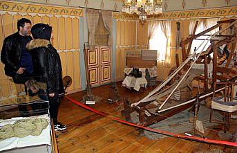 Etnografya Müzesine ziyaretçi ilgisi