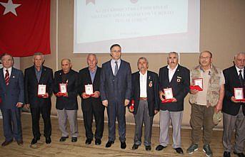 Kıbrıs gazilerine madalya ve berat verildi