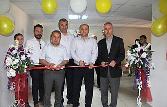 Ortaokul öğrencilerinden resim sergisi