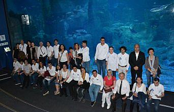 Otizmli gençler korosu İstanbul Akvaryum'u ziyaret etti