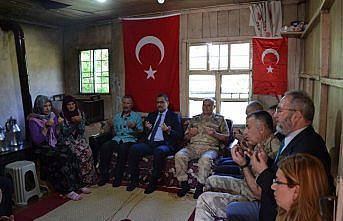 Şehit Şahin'in ailesine şehadet belgesi verildi