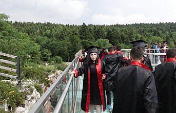 450 metre yükseklikte mezuniyet heyecanı