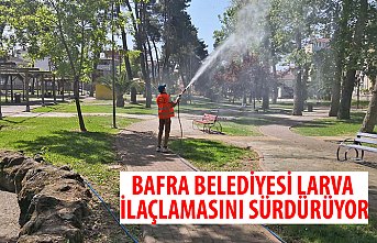 BAFRA BELEDİYESİ LARVA İLAÇLAMASINI SÜRDÜRÜYOR