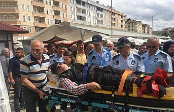 Boyabat'ta otomobilin çarptığı yaya yaralandı