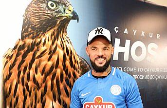 Çaykur Rizespor'da Moroziuk sözleşme imzaladı