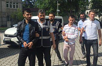 Etek giydirerek tehdit ve şantaj iddiası