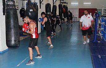 Genç boksörlerin Kastamonu kampı sürüyor