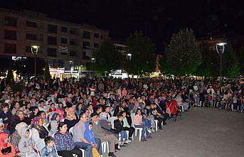 Havza'da Hacivat ve Karagöz sahnelendi