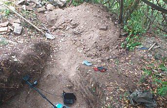 Kaçak kazı yaparken suçüstü yakalandılar