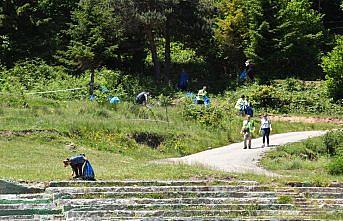 Kafkasör Yaylası'ndaki çöpler toplandı