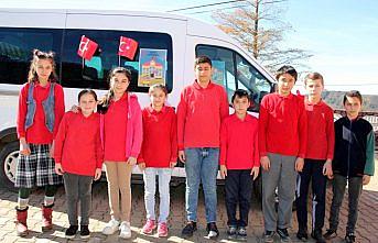 Okul servisinde kitap okuma alışkanlığı kazandırılıyor