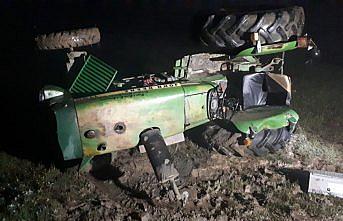 Samsun'da traktör devrildi: 1 ölü